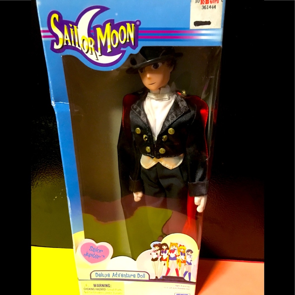 SAILOR MOON VINTAGE COLLECTIBLE TUXEDO MASK DELUXE ADVENTURE DOLL w/BOX …